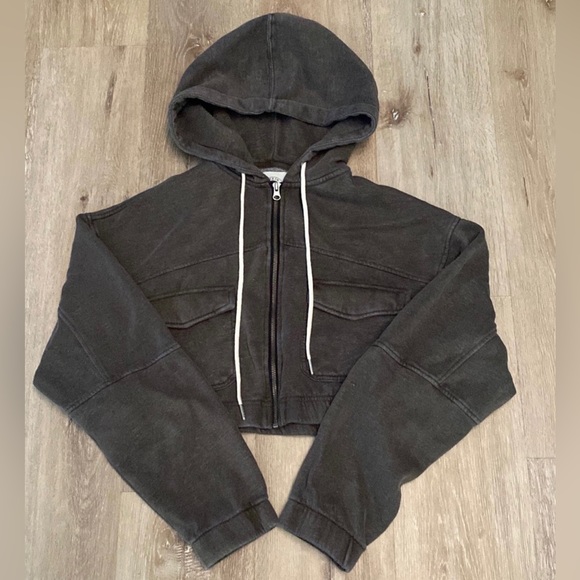 Urban outfitters yogi cropped hoodie NWT Small - Picture 6 of 8